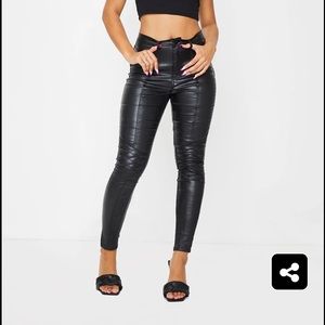 PrettyLittleThing Black Biker Jeans